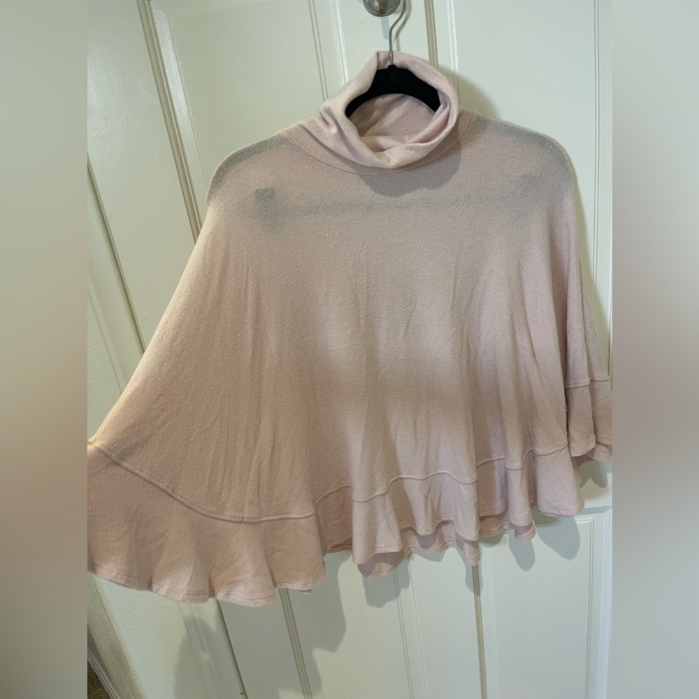 Michaels stars light pink poncho size XS